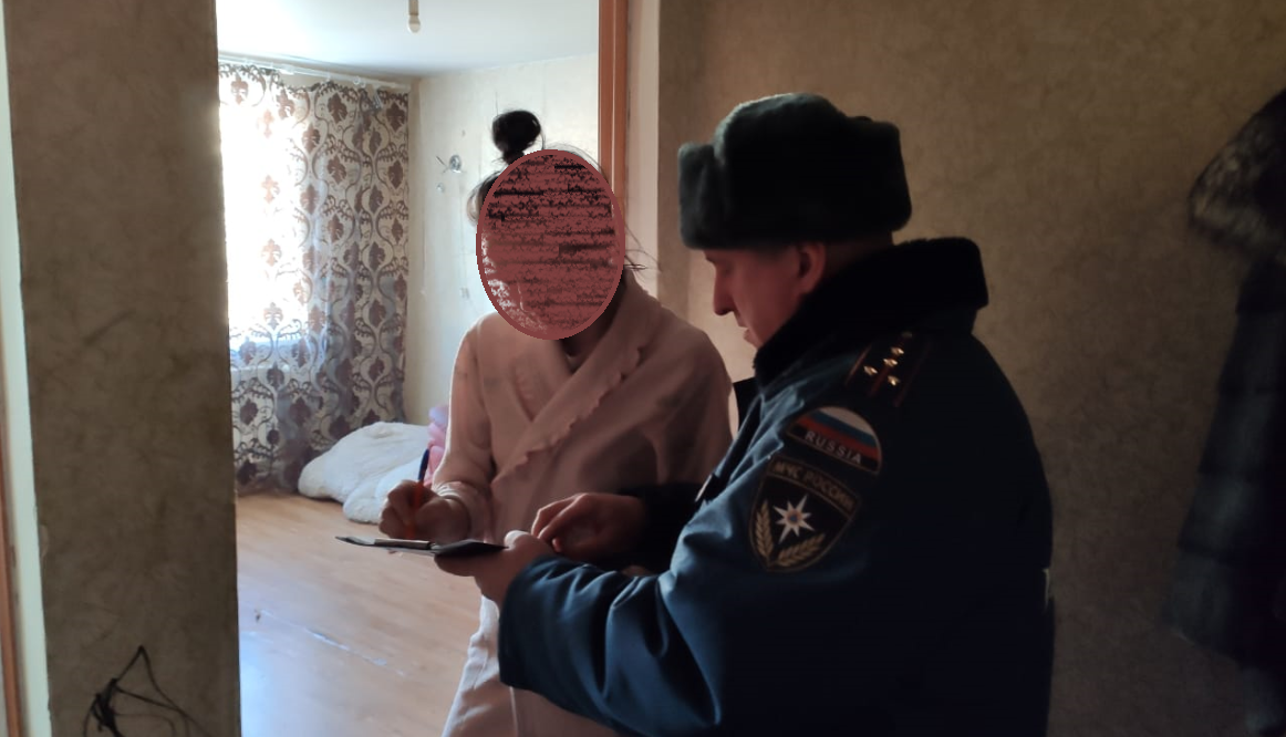 Сотрудники ОНД рассказали горожанам о листах самообследования жилья