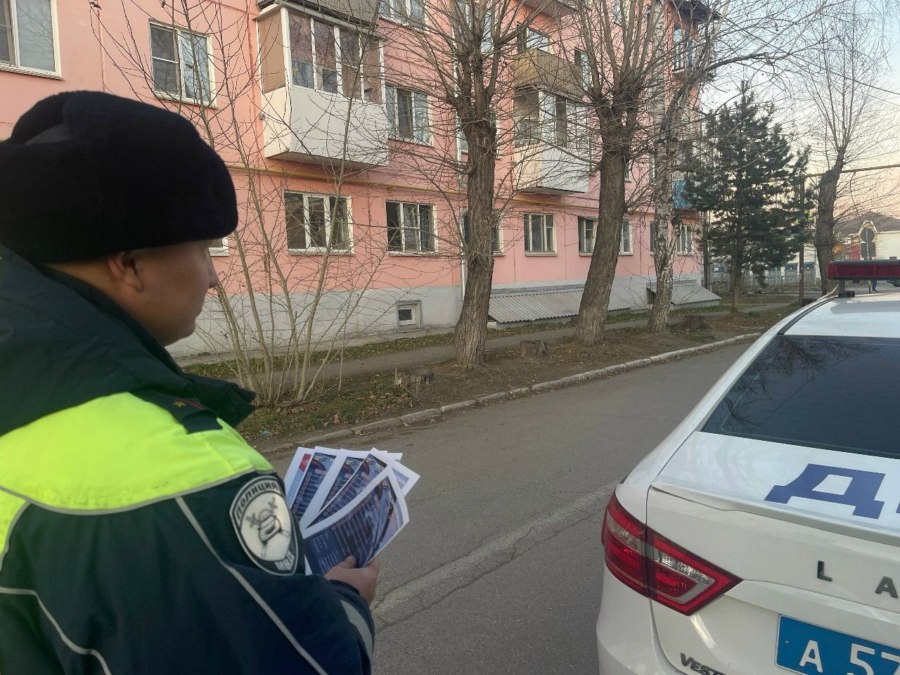 Госавтоинспекция провела акцию «Водитель, готовься к зиме!»