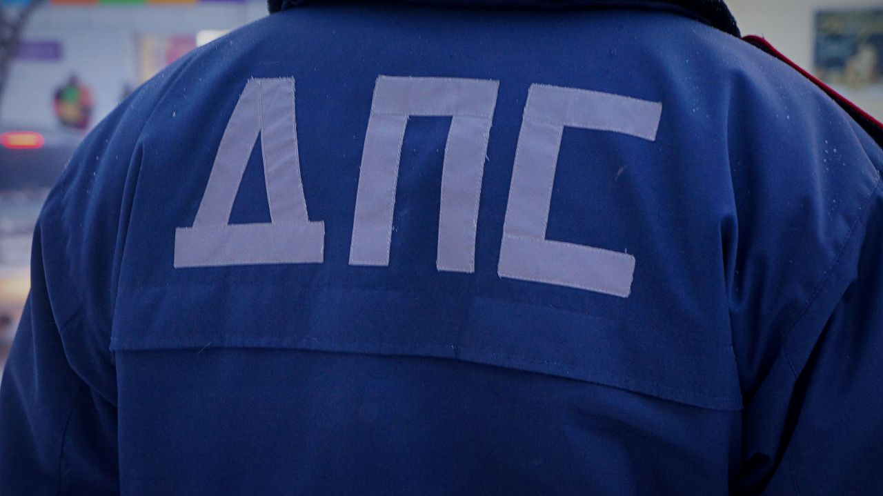 В Карпинске осудили молодого водителя, который напал на сотрудника ДПС