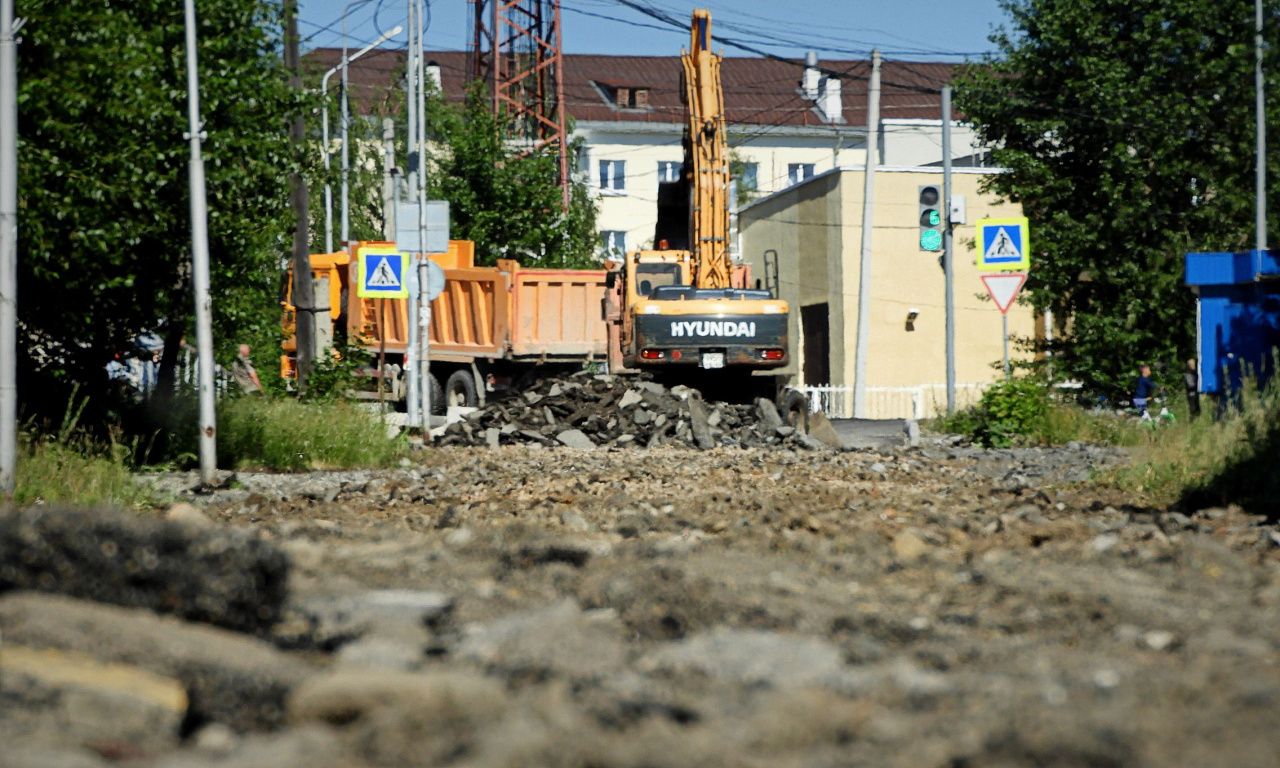 Как в Карпинске продвигается ремонт улицы Свердлова