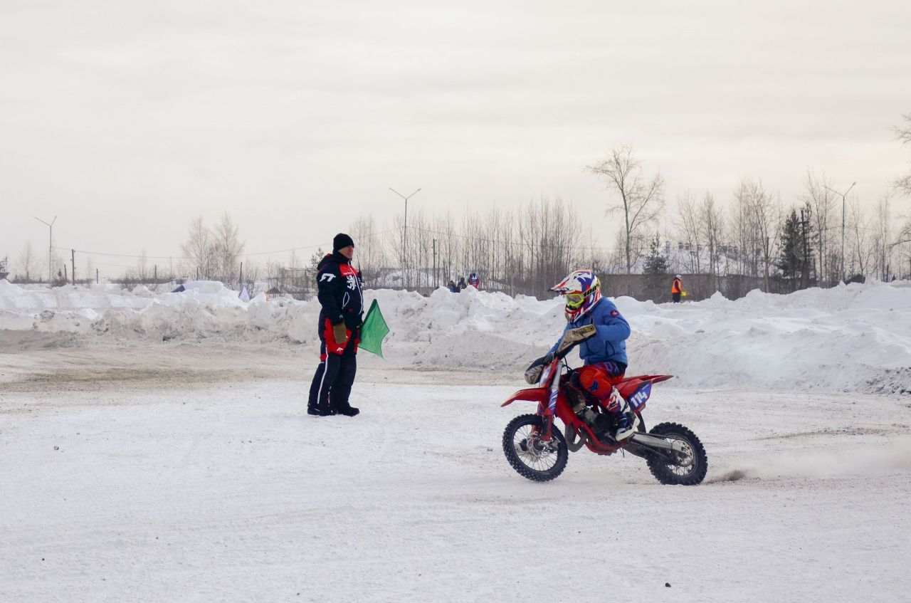 В Карпинске прошел финал областных соревнований по мотокроссу