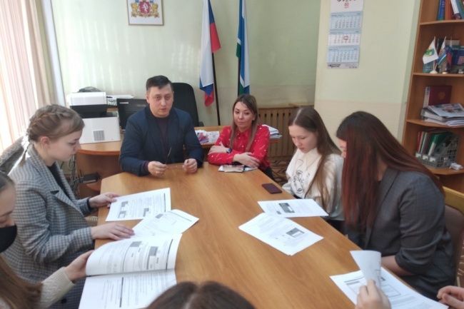 В Карпинске готовятся к выборам в Молодежный парламент