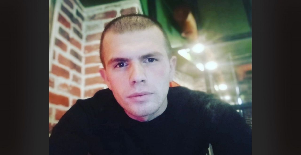 Сегодня в Карпинске простились с погибшим на СВО молодым парнем