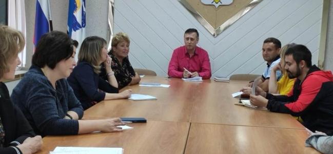 В Карпинском избиркоме прошел семинар для руководителей УИК