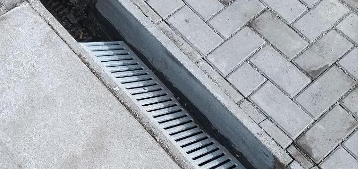 Директор «УКХ» прокомментировал нарушенное благоустройство автовокзала