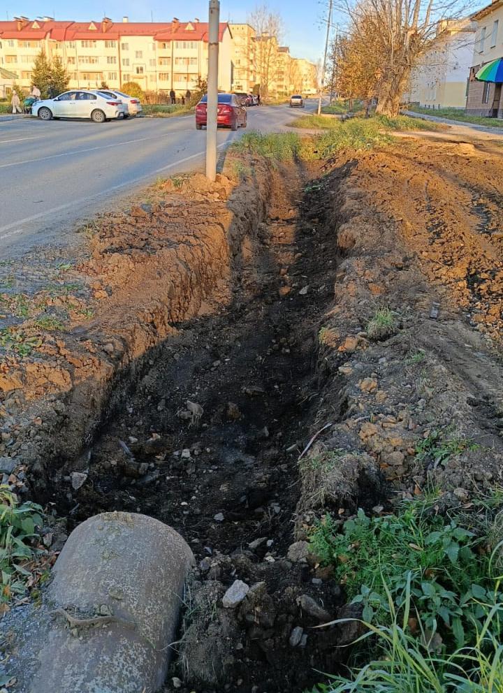 На Лермонтова восстановили водоотводную канаву, о которой просили местные жители