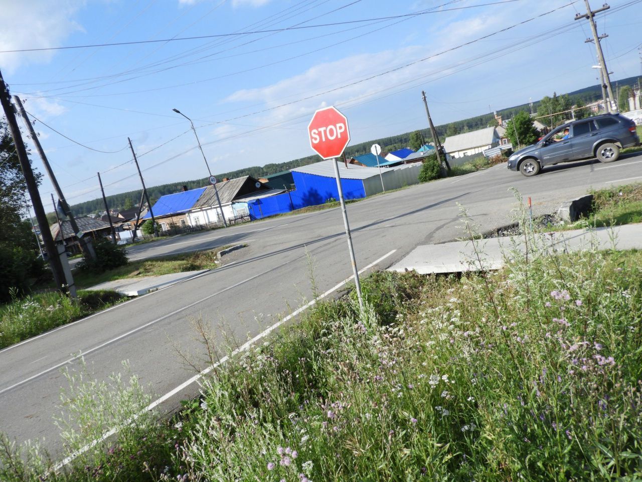 Мэр прокомментировал отсутствие пешеходного перехода на перекрестке Лесопильная-Суворова
