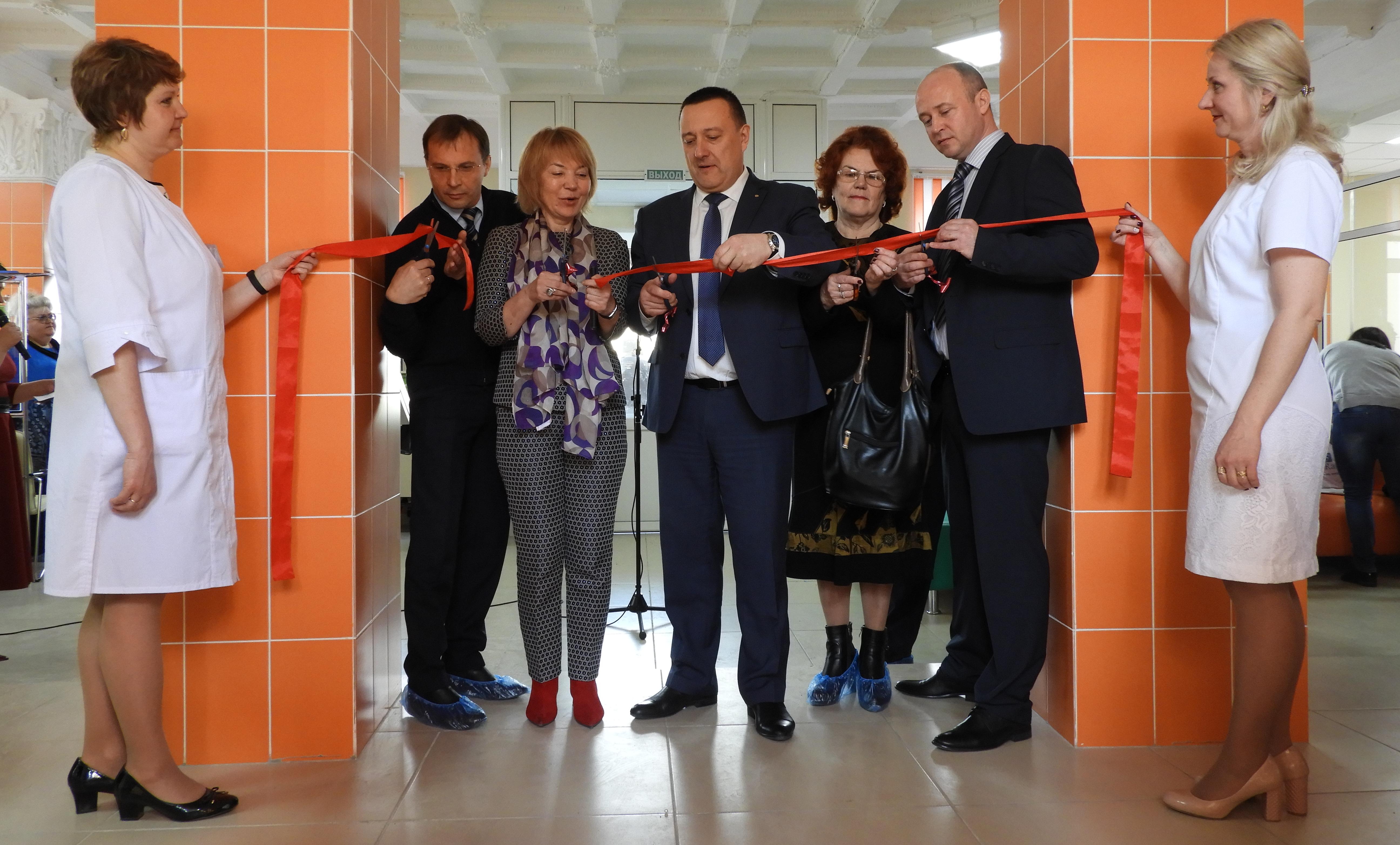 В Карпинске торжественно открыли "Бережливую поликлинику"