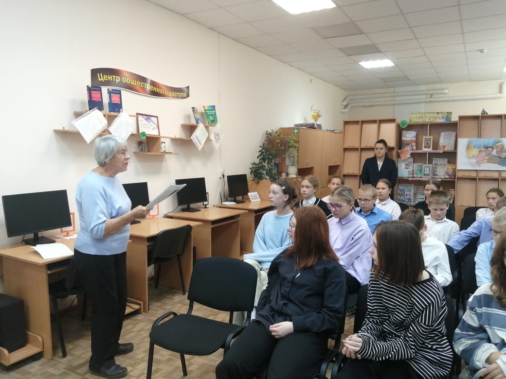 Громкие чтения, мастер-классы, краеведческие часы: как карпинские библиотеки отметили День чтения