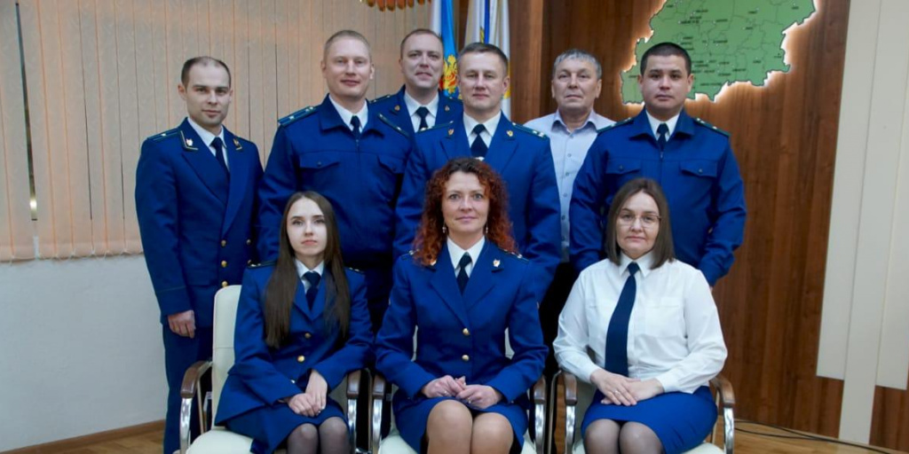 Сотрудники районной прокуратуры