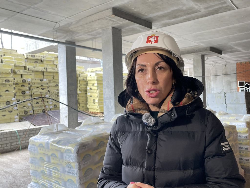 Татьяна Савинова заверила, что существующие станции Скорой помощи закрывать не будут. Фото: Анна Куприянова, архив "Глобуса"