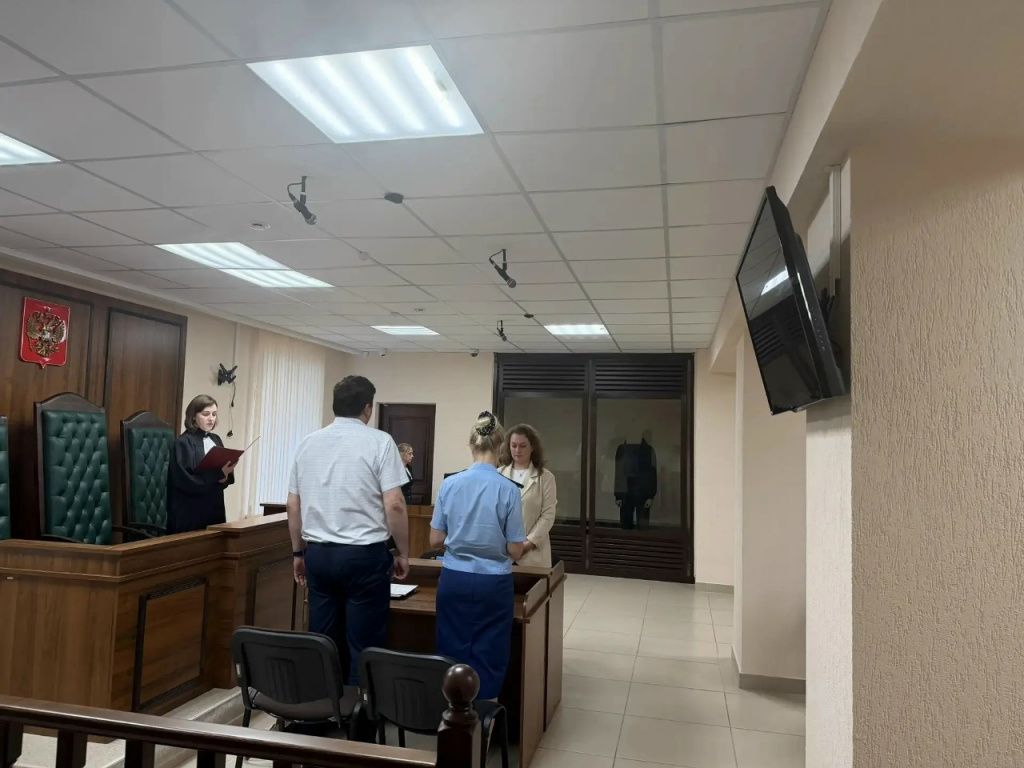 Суд отправил под стражу подростков, обвиняемых в убийстве сверстницы. Фото: Краснотурьинский городской суд