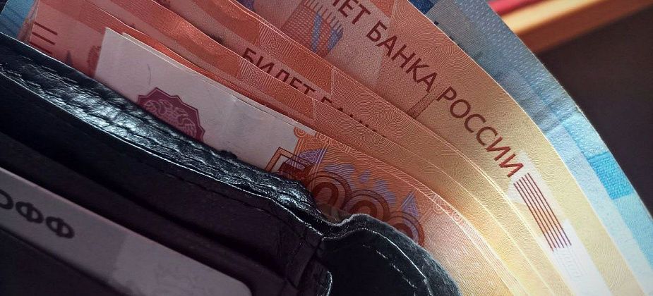 В мэрии спрогнозировали, к какому году средняя зарплата в Карпинске перевалит за 100 тысяч рублей