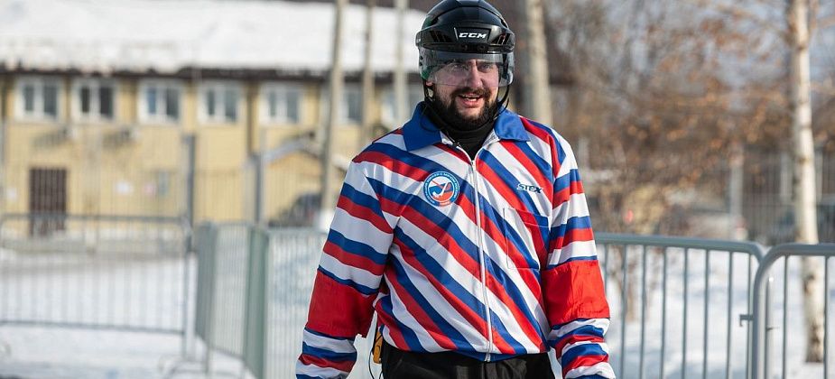 Карпинец будет помогать судить заключительные игры Чемпионата России по хоккею с мячом