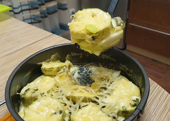 Про питание: готовим запеканку из кабачков под сырной корочкой