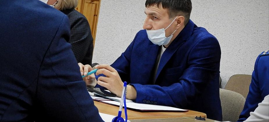 Депутаты обсудили стоимость обследования здания ДКУ. Дмитрий Дума считает, что цена слишком завышена