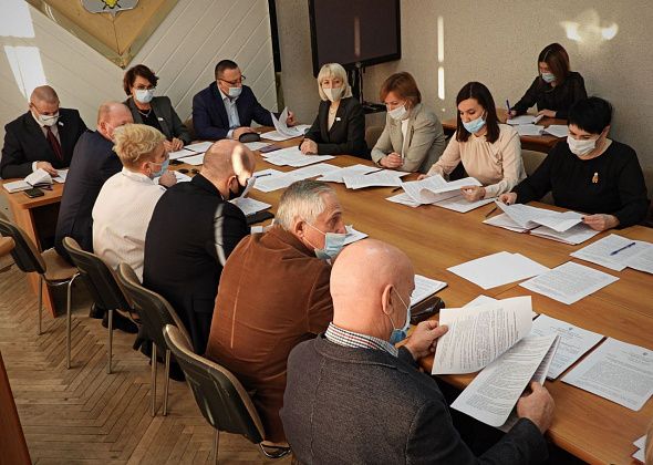 Карпинские депутаты от «Единой России» объединились в одноименную фракцию