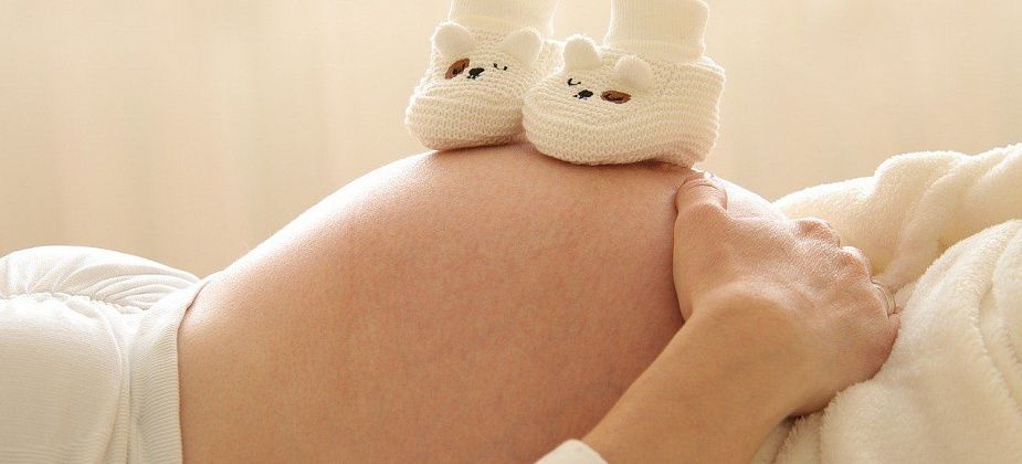 С 1 июля беременные будут получать ежемесячные выплаты