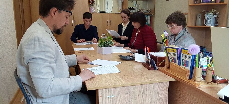 В Карпинском Центре занятости одобрили бизнес-план безработного горожанина