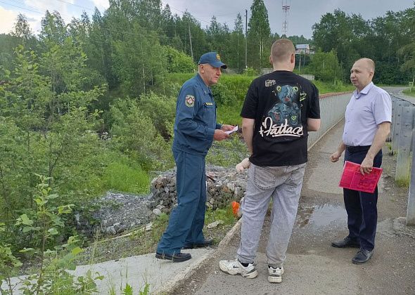 Спасатели провели рейд по карпинским берегам и напомнили горожанам о безопасности