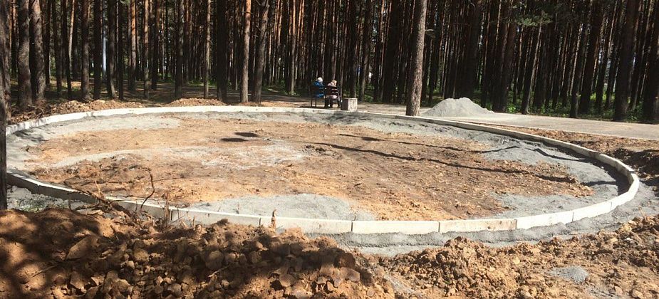 До завершения благоустройства Комсомольского парка осталось чуть больше месяца