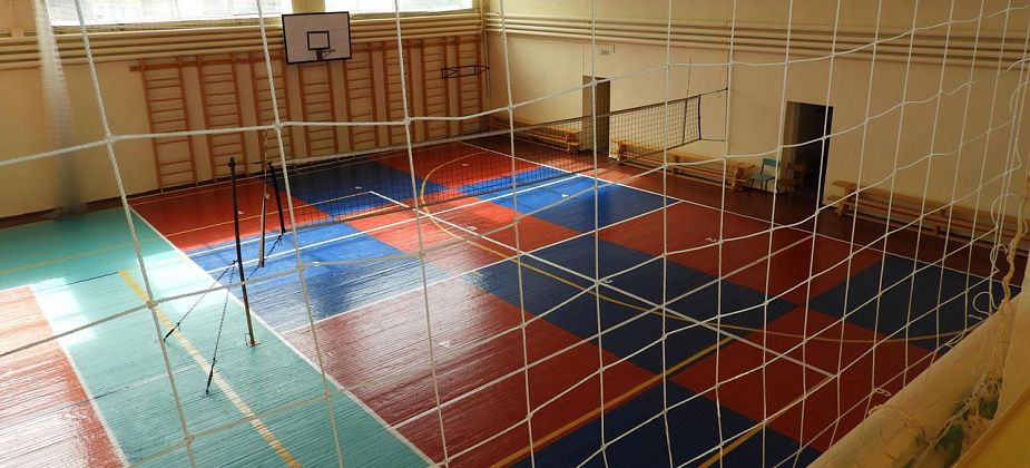 В Карпинской спортшколе обновят пол и перепланируют помещения