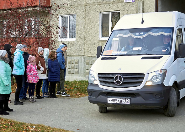 Сегодня состоялась первая в этом году отправка срочников в армию. Служить уехали 9 человек