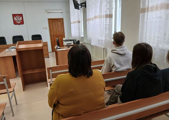 Студентам КМТ на реальном примере показали, как проходят судебные заседания по уголовных делам