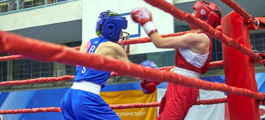 Карпинские боксеры выступили на памятном турнире и заняли призовые места