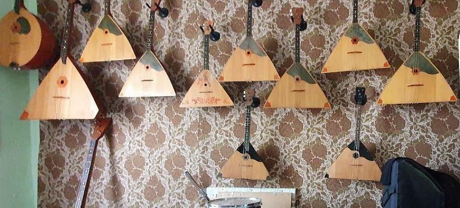 Молодой балалаечник из Карпинска стал лауреатом на фестивале народного творчества