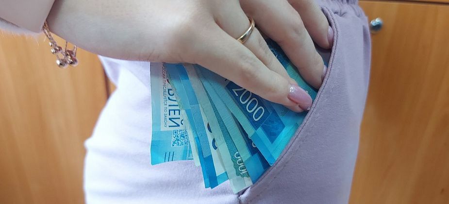 В Карпинске руководителя лесозаготовительного предприятия будут судить за дачу взятки