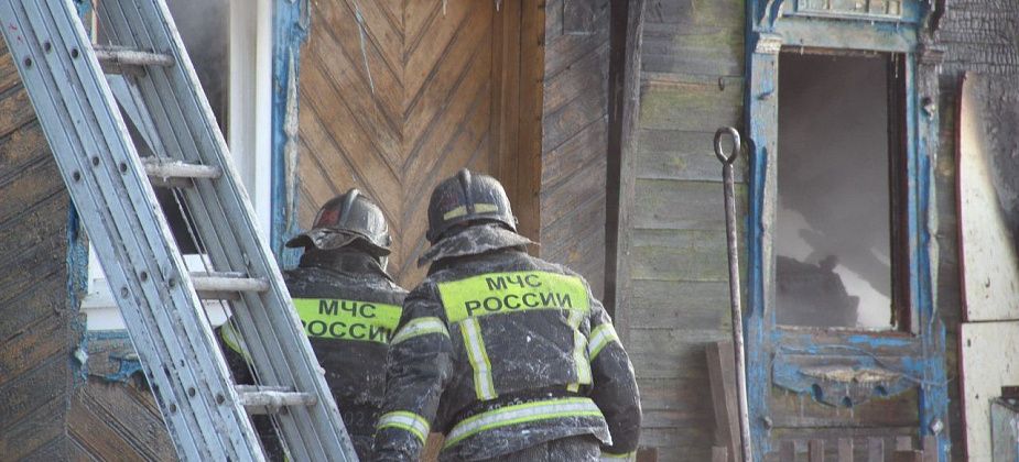 Погорельцы будут получать справки о пожарах только через «Госуслуги»