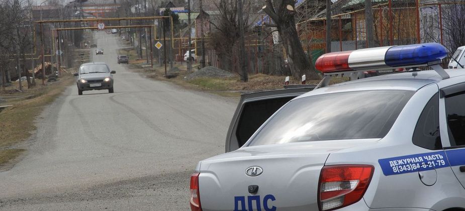 Сотрудники ГИБДД проверили таксистов и выявили нарушения