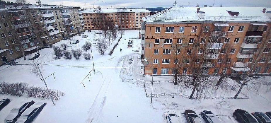 Из-за апрельской метели Карпинск остался без света, воды и тепла