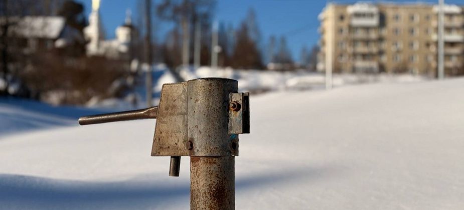 Колонка на перекрестке улиц Советской и 8 Марта не работает уже три недели