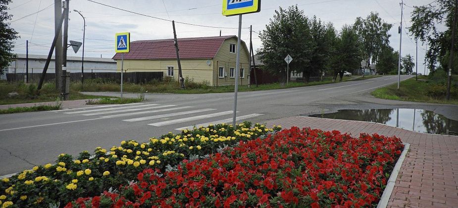 Этим летом в Карпинске посадят более 26 тысяч цветов