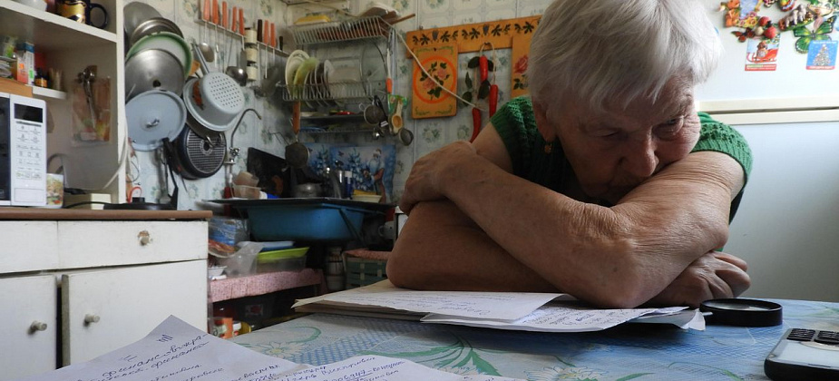 Банда телефонных мошенников уже четвертый год убеждает пенсионерку переводить им деньги