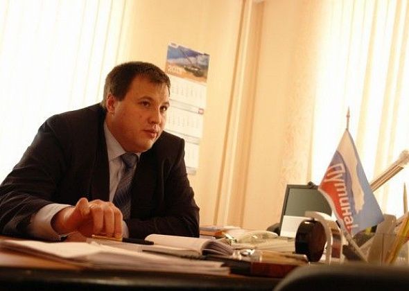 «Лексус» вместо «Тойоты» и 3,3 млн рублей за год: мэр Волчанска отчитался о доходах 