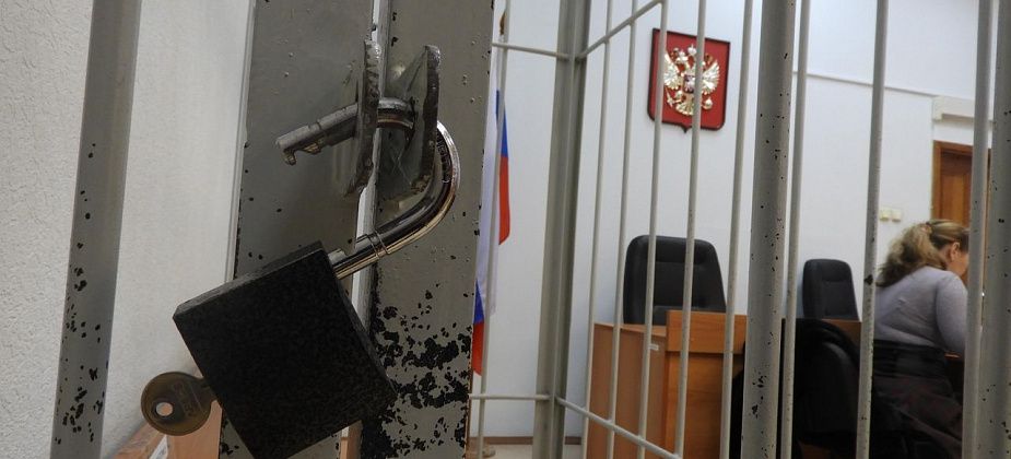 Арестовали карпинца, который на центральной площади применил силу к ребенку