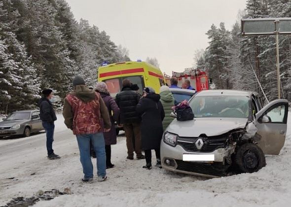 На трассе рядом с Карпинском произошло ДТП. Есть пострадавший