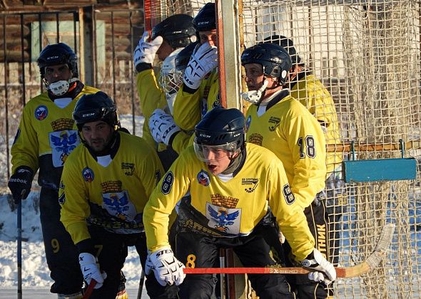 «Спутник» потерпел первое поражение в матче с полевчанами. Но шанс на победу в сезоне еще есть