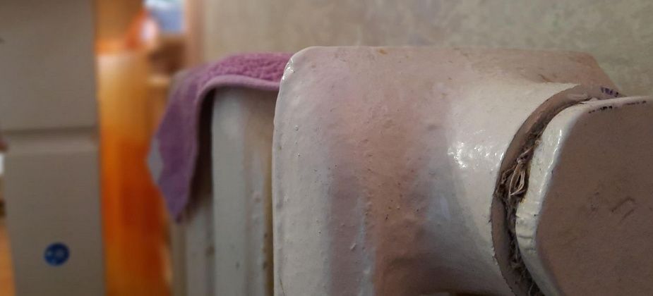 Жильцы многоквартирного дома жалуются на холод, который они терпят с начала зимы и уже не первый год