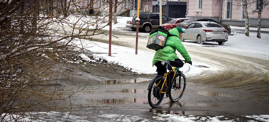 В Госдуме готовят проект закона о запрете работать курьерами лицам с судимостью