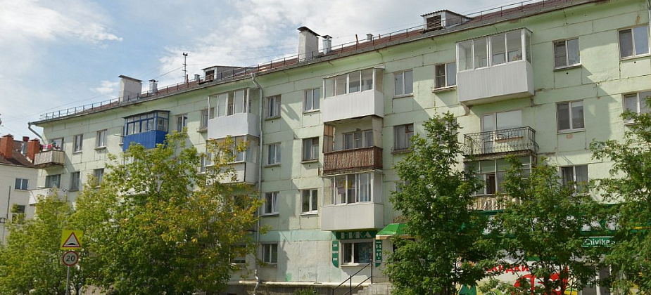 Жильцы дома №56 по Мира сообщили, что у них теперь тоже тепло