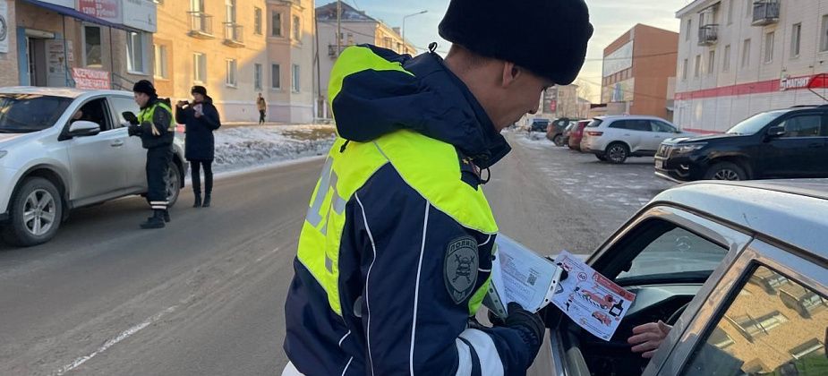 Госавтоинспекция напомнила карпинцам о дорожной безопасности в зимний период