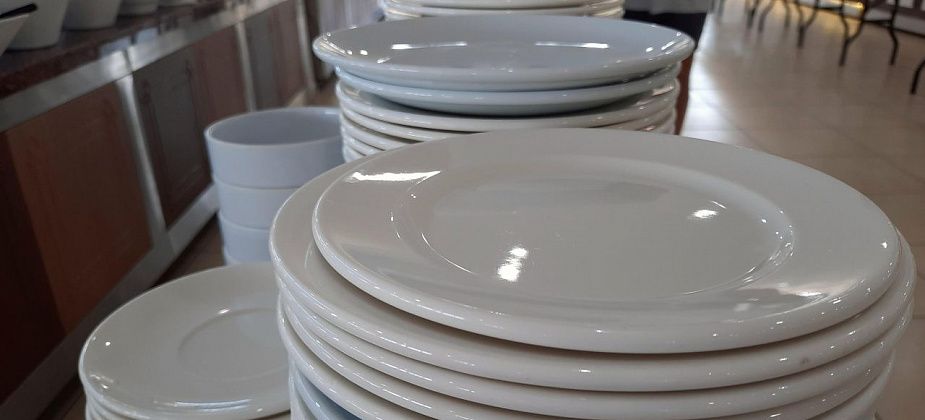 В карпинских школах продолжат бесплатно кормить детей мобилизованных и беженцев с зоны СВО