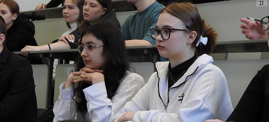 Карпинская школьница стала призером на региональной олимпиаде по педагогике