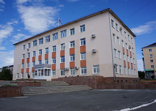 В Карпинске продолжают искать нового начальника отдела ЖКХ