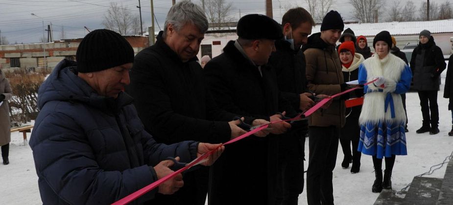 «Знаменательное событие». В Карпинске состоялось открытие бассейна после капремонта