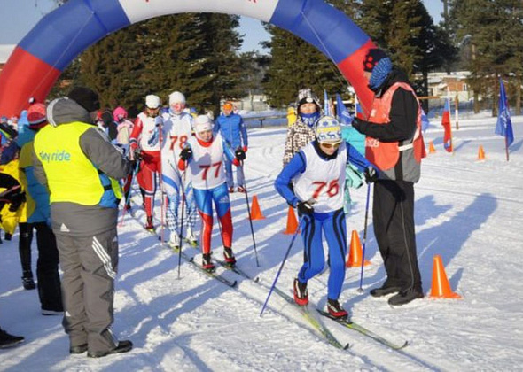 Карпинские лыжники завоевали на областных соревнованиях 16 медалей